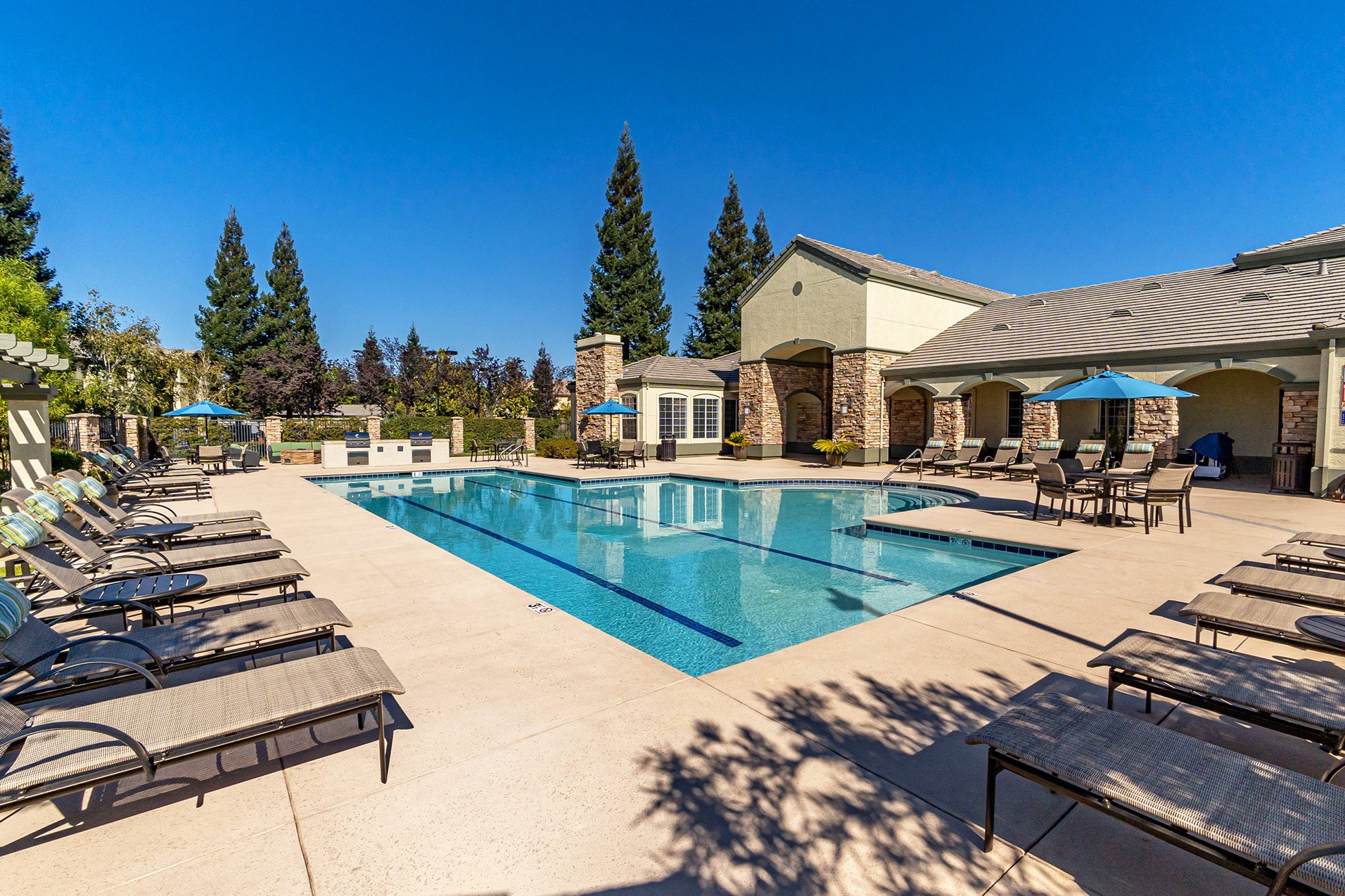 Best 1 Bedroom Apartments in Folsom, CA from 1,505 RENTCafé