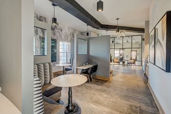 Co-working stations - Emmersyn at Lone Tree