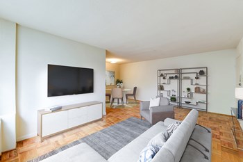 The Crestmont apartment interiors - Photo Gallery 3