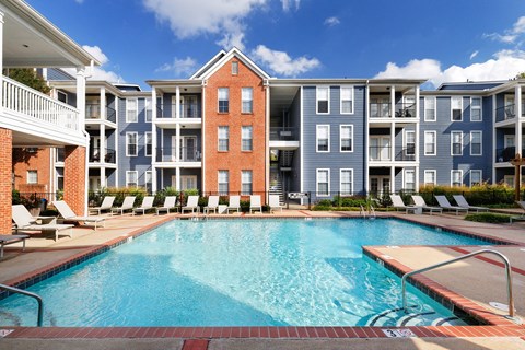 Island Park and Harbor Town Square Apartments - Poolside sundeck