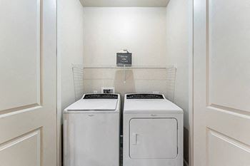 Full-sized washer/dryers - Everlee