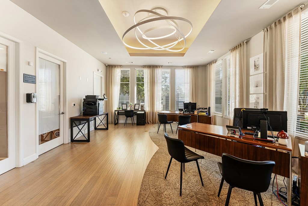 Business center - Everlee