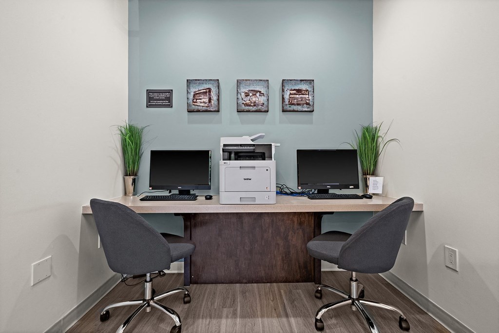 Hills of Valencia business center