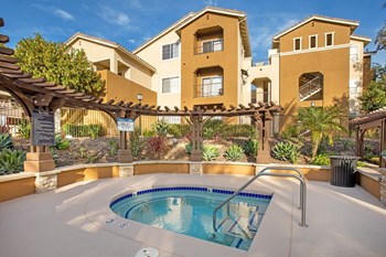 Hills of Valencia Apartments outdoor spa - Photo Gallery 4