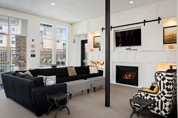 The Haven at Shoal Creek - Clubhouse social area - Photo Gallery 4