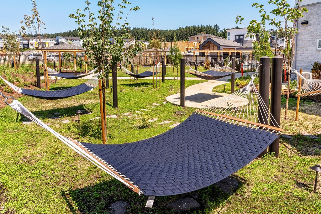 Arazo hammock garden