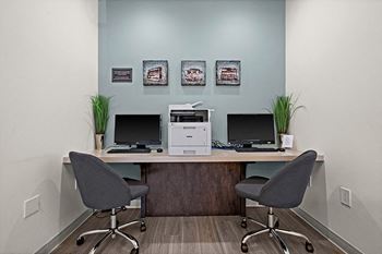 Hills of Valencia business center