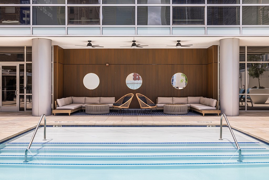 Poolside open air cabana area - Main 3 Downtown