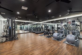 Fully-equipped fitness center - Main 3 Downtown