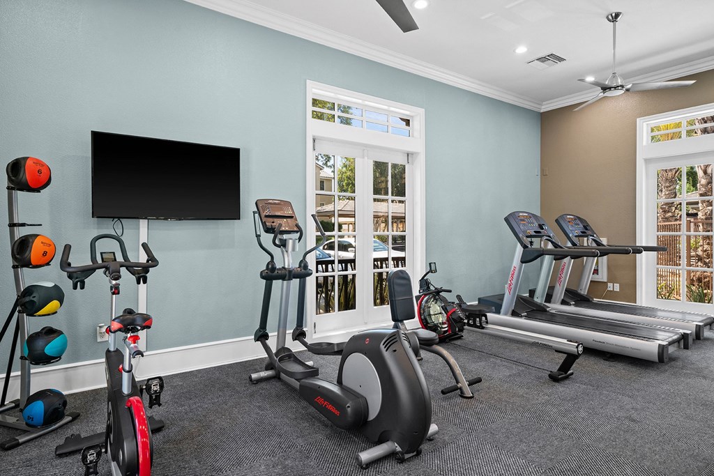 Hills of Valencia fitness center