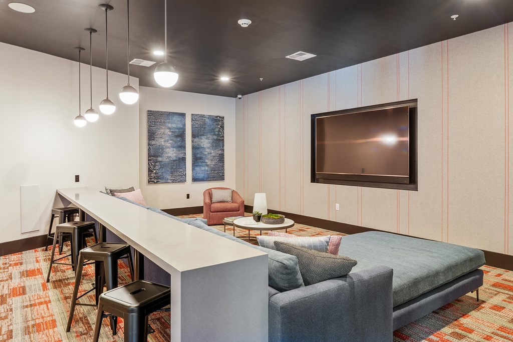 Arazo clubhouse TV area