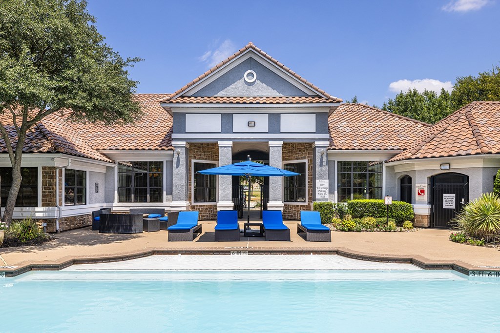 Resort-style saltwater swimming pool - DeLayne at Twin Creeks