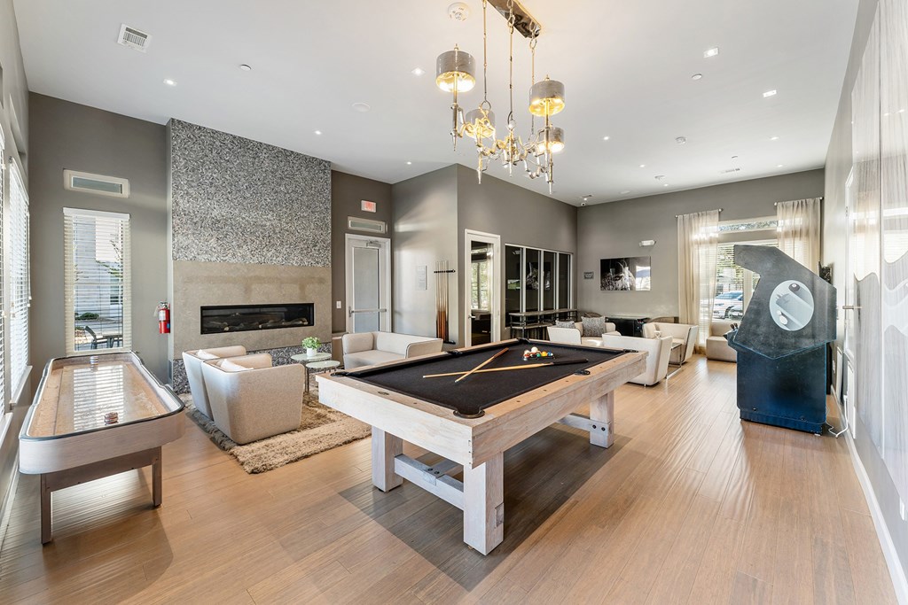 Game room - Everlee