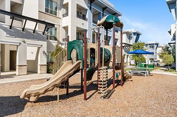 Playground - Everlee