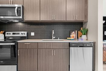 tile backsplash in the kitchen