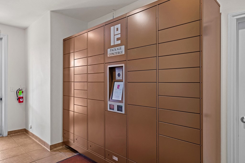 Barton Vineyard Apartments - Electronic parcel locker system