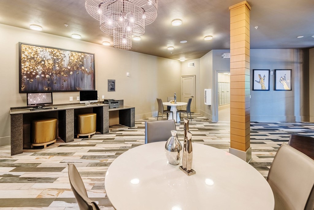 Centre Pointe Apartments resident business center