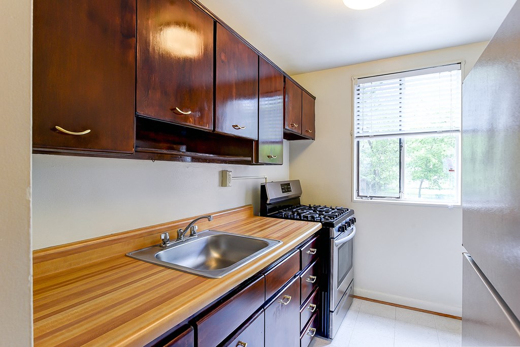 The Crestmont apartment interiors kitchen