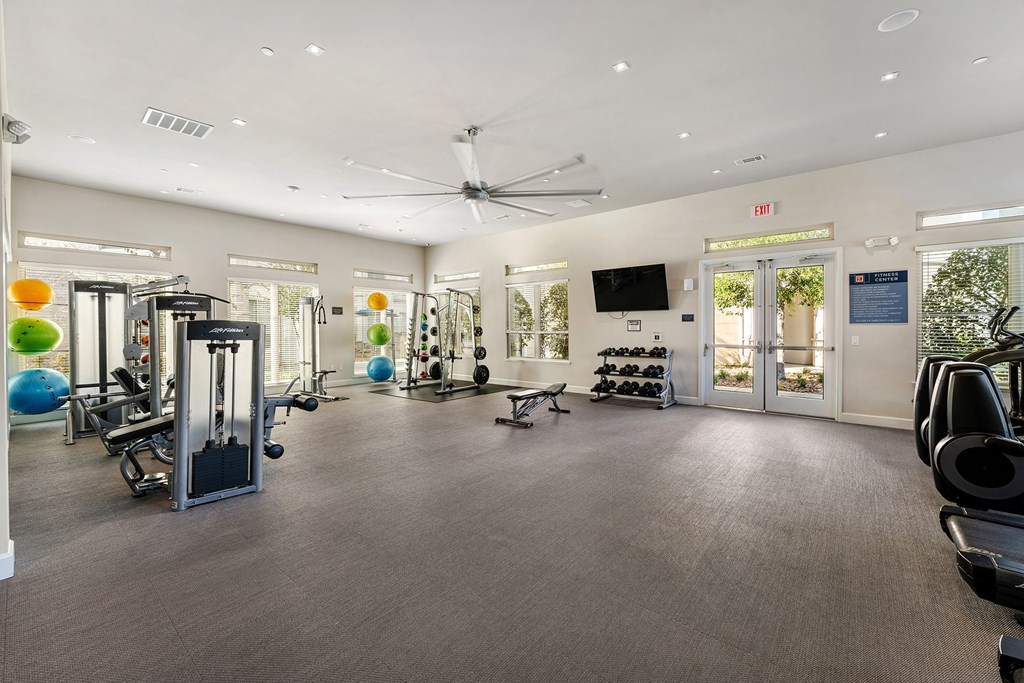 State-of-the-art fitness center - Everlee