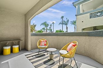 Barton Vineyard Apartments - Private patio/balcony
