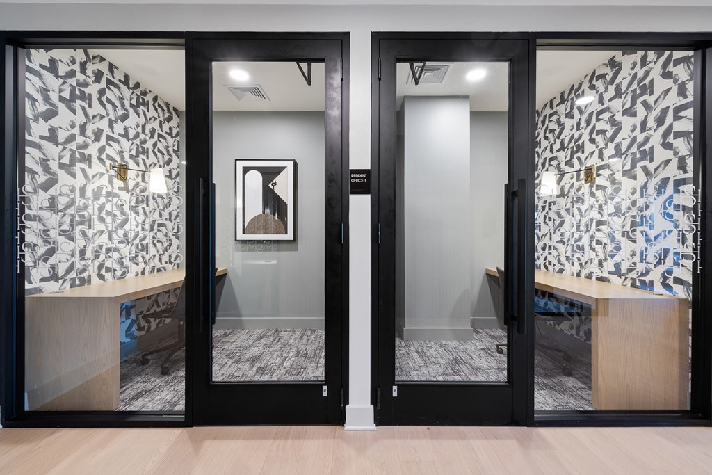 Co-working spaces - Stonehill at West Orange