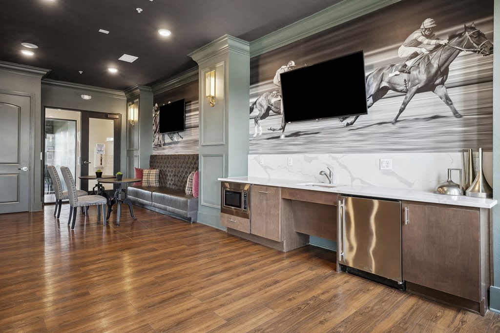 Sports lounge - Rise at 2534