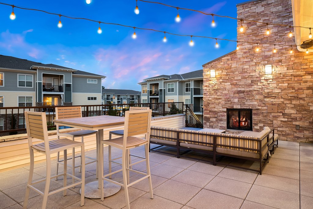 The Haven at Shoal Creek - Outdoor fireplace