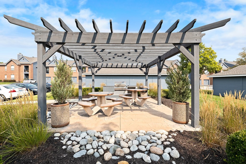 Weston Point Apartments - BBQ and picnic areas poolside and throughout the community