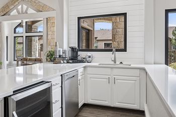 Resident coffee bar - Grand Centennial Apartments