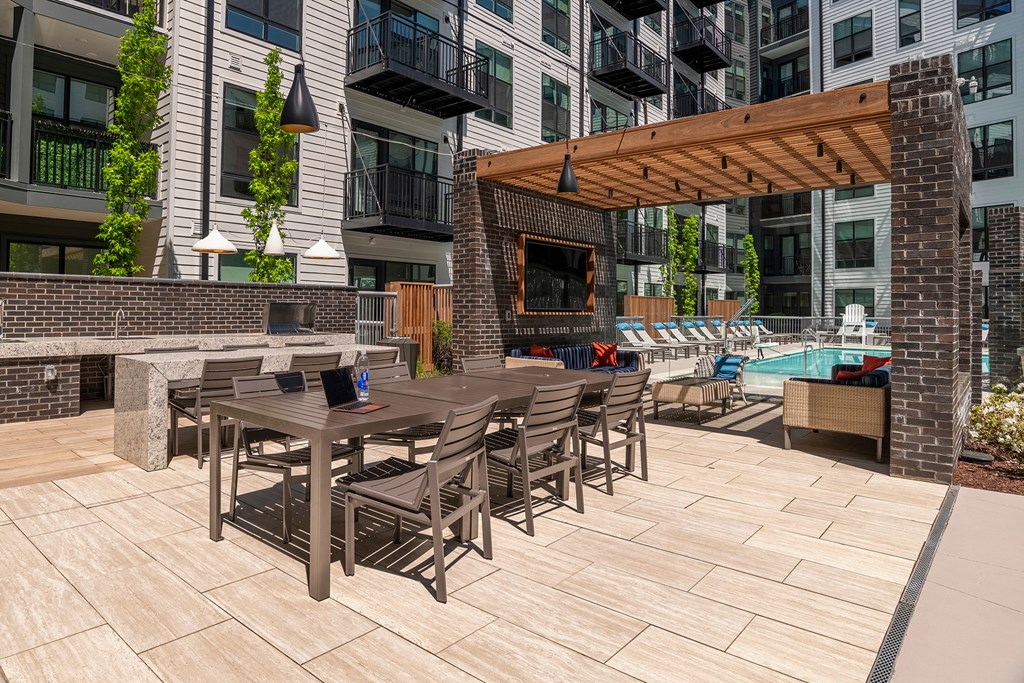 Pool-side cabana - Rockwell at Crown