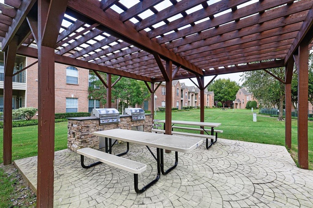 The Vineyards outdoor BBQ area