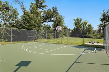 Cordillera Ranch Apartments outdoor basketball court - Photo Gallery 13