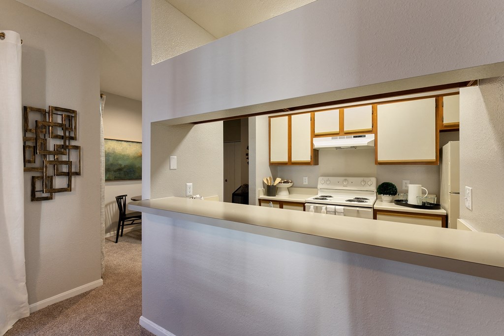 East Chase Apartments breakfast bar