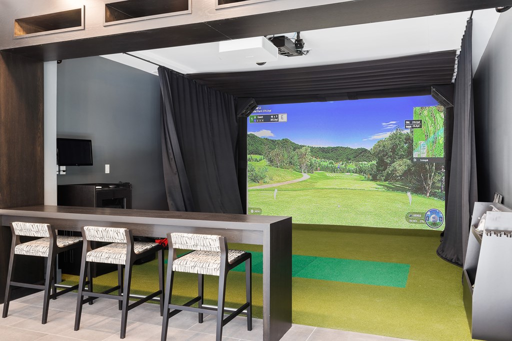 Multiple golf simulators - Stonehill at West Orange