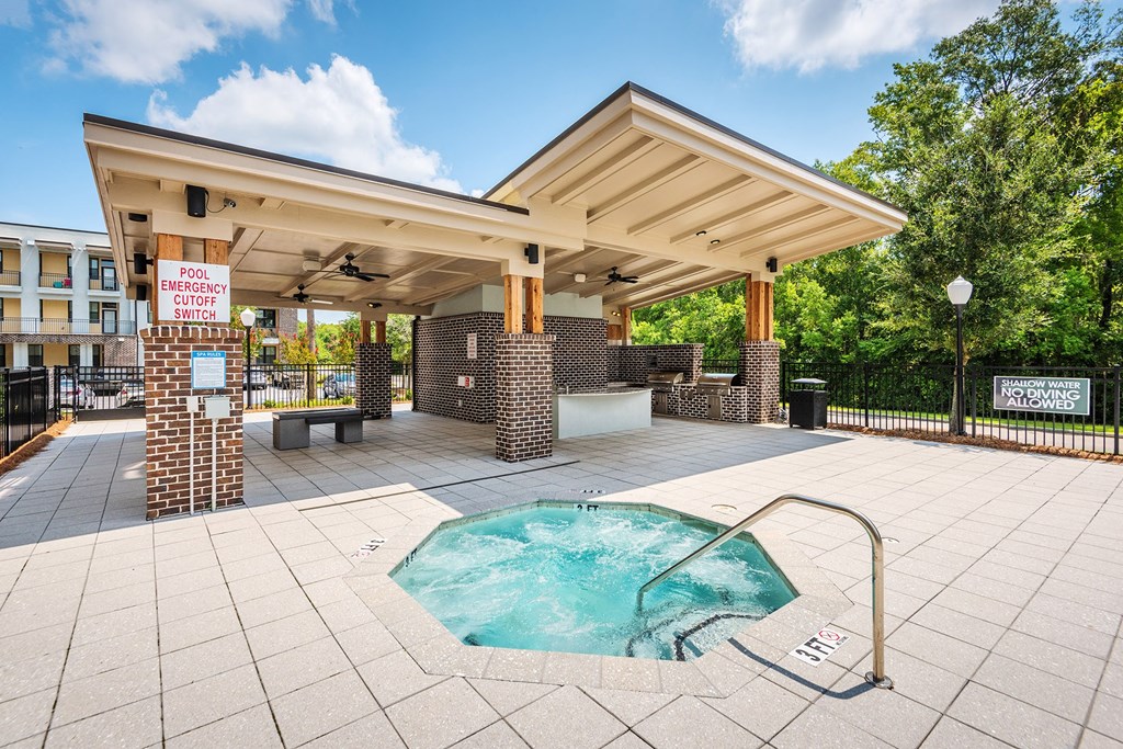 Centre Pointe Apartments spa