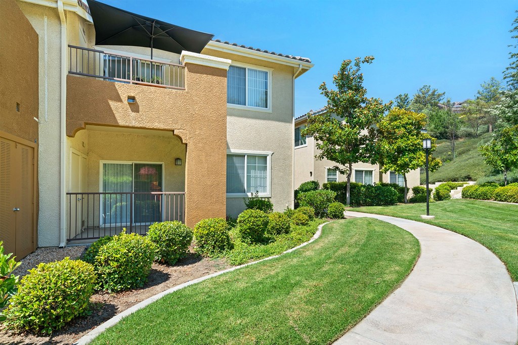 Hills of Valencia landscaped grounds