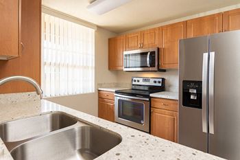 Barton Vineyard Apartments - Upgraded kitchens