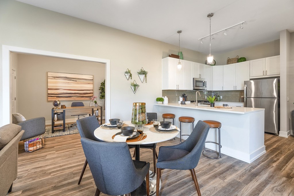 The Airdrie at Paoli Station breakfast bar and dining area