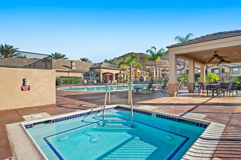 Antelope Ridge Apartments heated spa