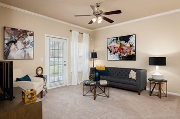 Cordillera Ranch Apartments high ceilings with ceiling fans - Photo Gallery 15
