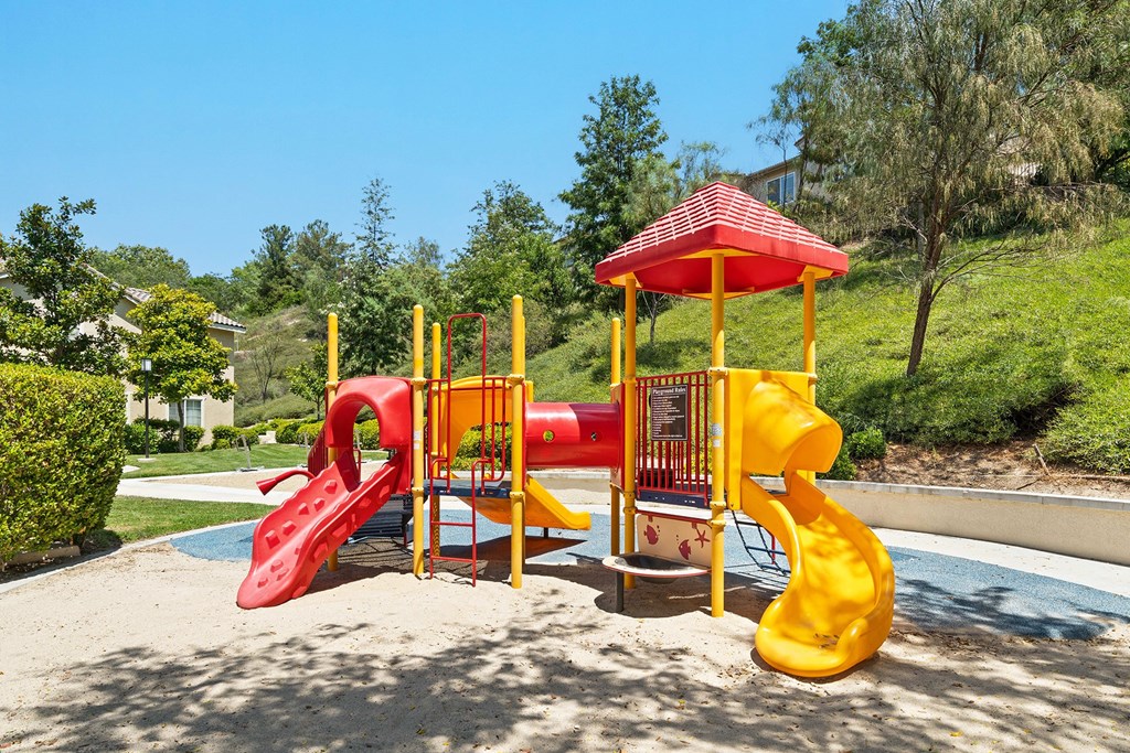 Hills of Valencia playground