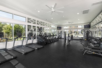 24-hour fitness center - NOVA at Green Valley - Photo Gallery 15