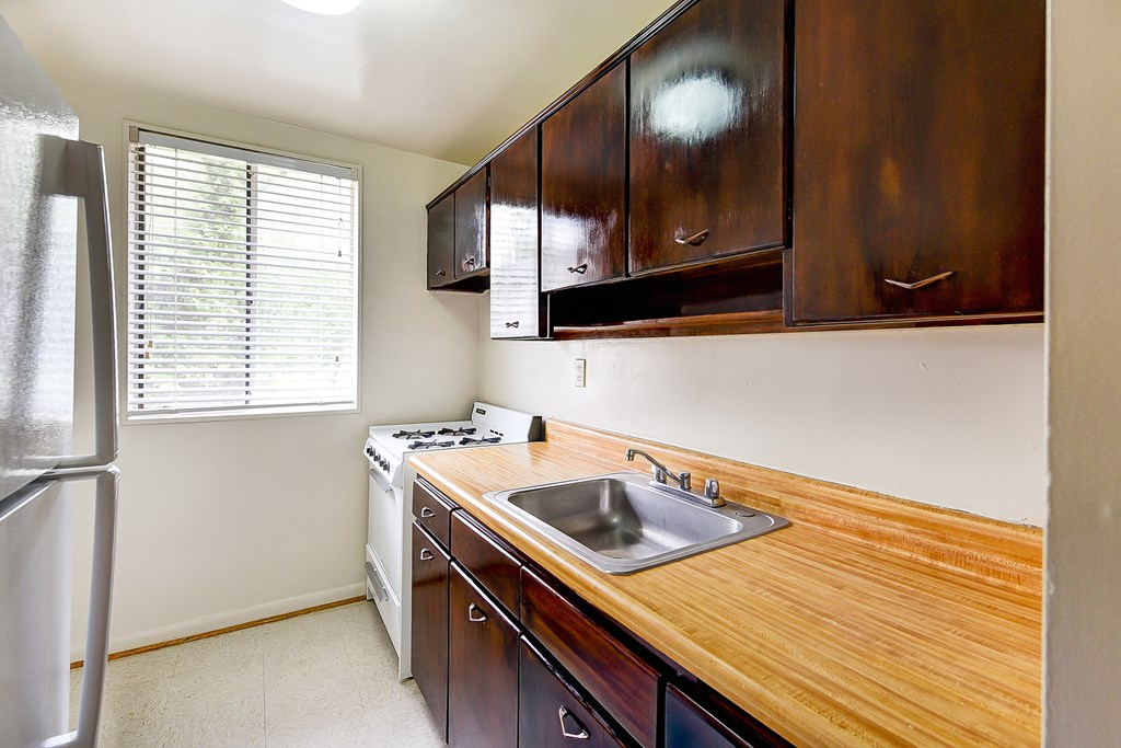 The Crestmont apartment interior kitchen