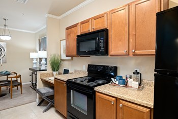 Cordillera Ranch Apartments built-in desk - Photo Gallery 17