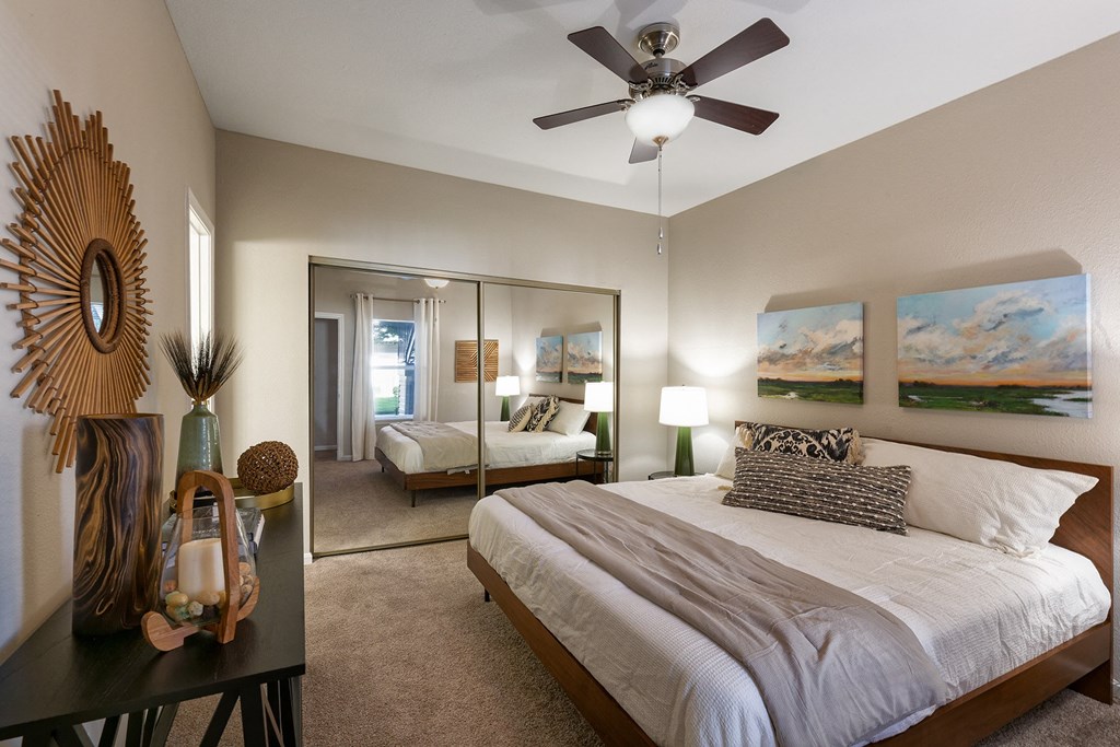 East Chase Apartments ceiling fans