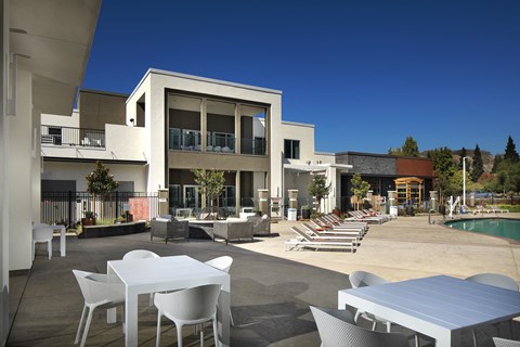 Poolside fire pit - NOVA at Green Ranch