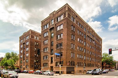 The Buckingham / The Commodore / The Parkway Apartments exterior