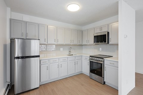 Updated kitchens available - The Buckingham / The Commodore / The Parkway Apartments