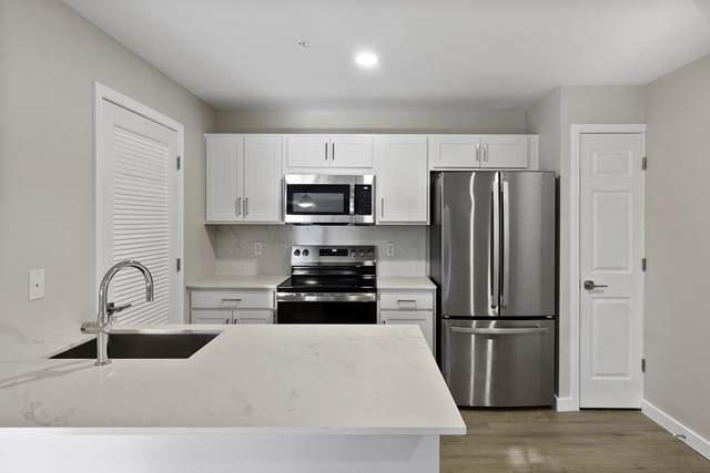 1-bedroom apartment at Evergreen Lenox Park in Brookhaven, GA