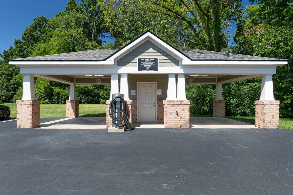 Lantern Woods Apartments - High-powered car wash station